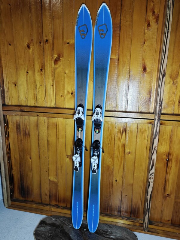 LYŽE SALOMON BBR 8.9 VSHAPE 186CM